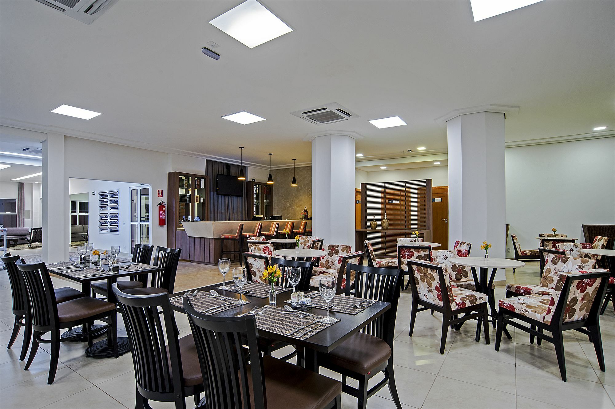 The Hill Hoteis Executive Sao Carlos  Exterior photo